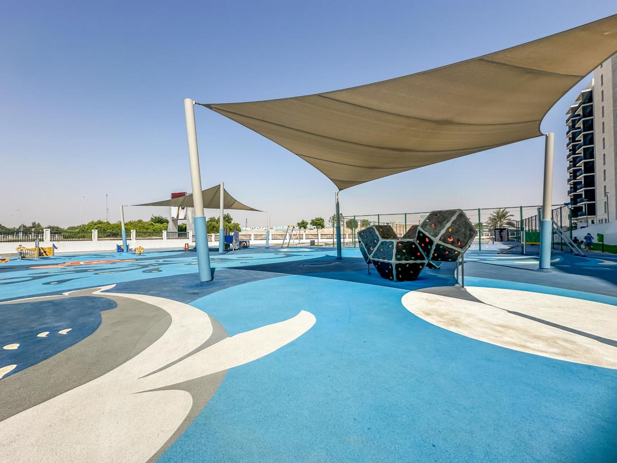 Апартаменты Yas Canal 2 Premium Near The Canal And F1